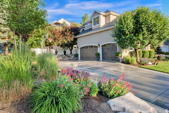 Property Photo: 1618 E Wylie Ln S UT 84020