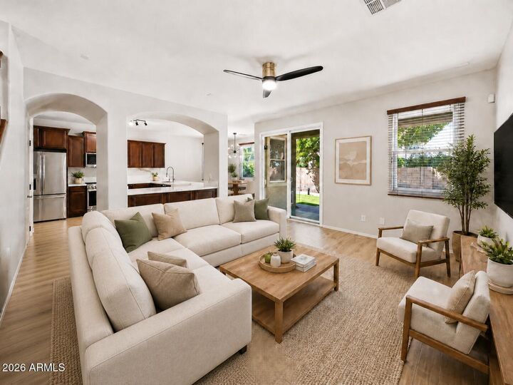 Property Photo: 2250 E Wayland Drive AZ 85040