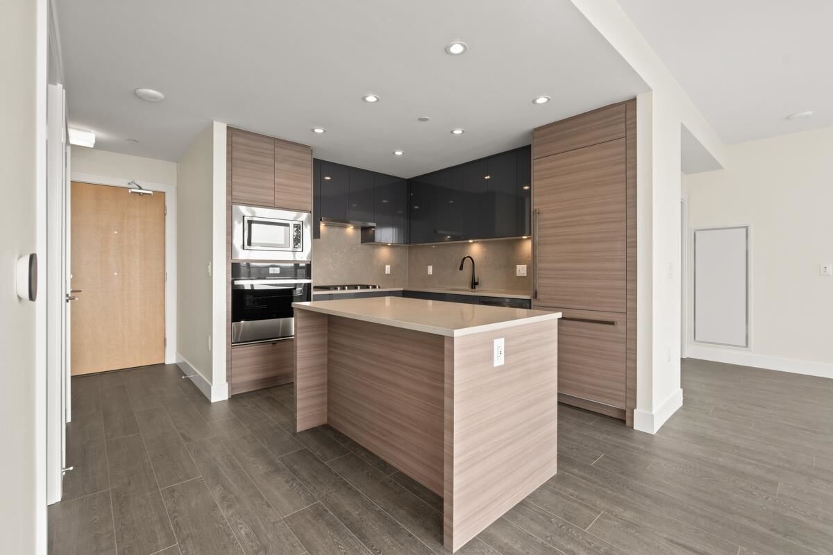 Property Photo:  3438 Sawmill Crescent 1302  BC V5S 0E3 