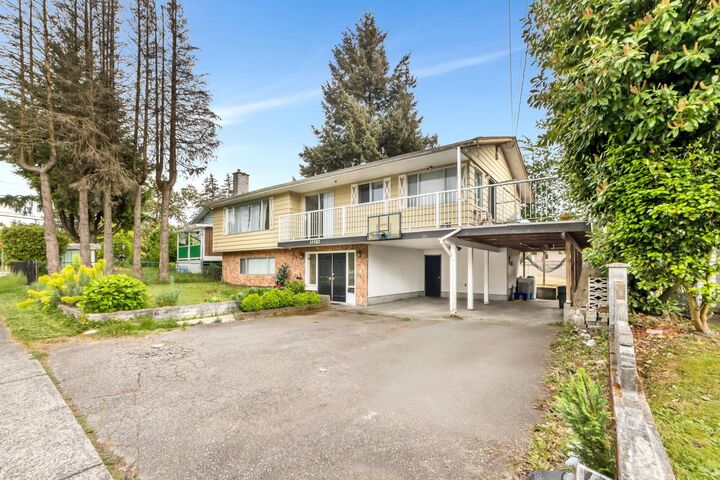 Property Photo: 11582 84A Avenue BC V4C 2S6