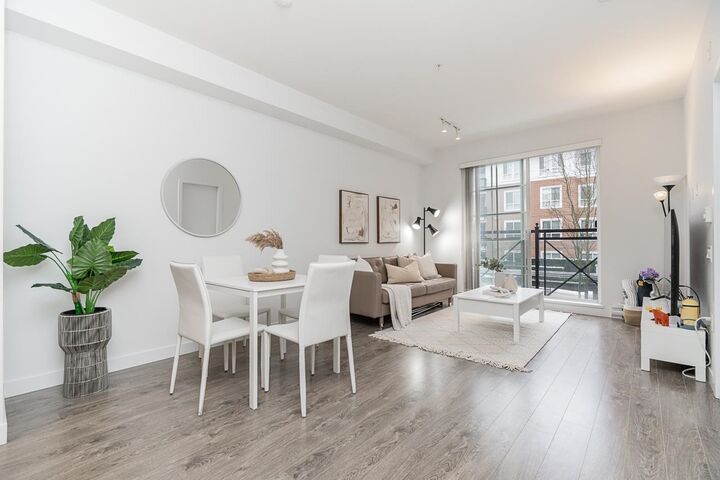 618 Como Lake Avenue 213 — photo 1