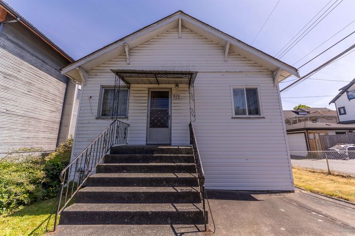 Property Photo: 824 Semlin Drive BC V5L 4J5
