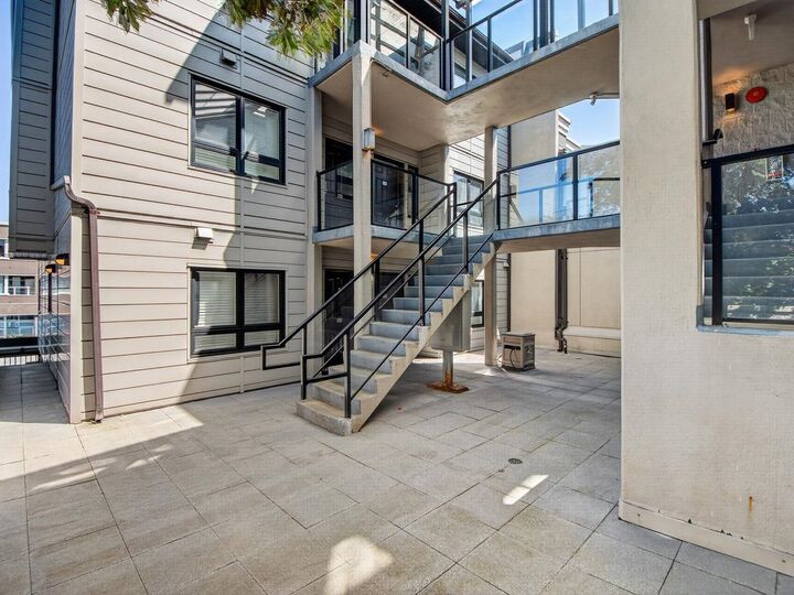 Photo de la propriété:  3788 W 10th Avenue 102  BC V6R 2G4 
