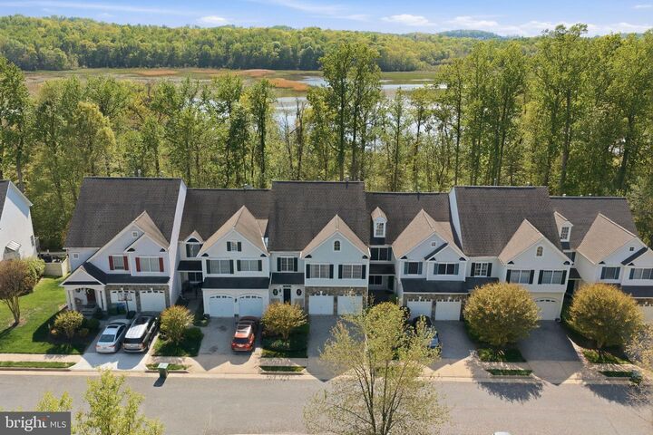 Property Photo: 1819 Hyden Place VA 22191