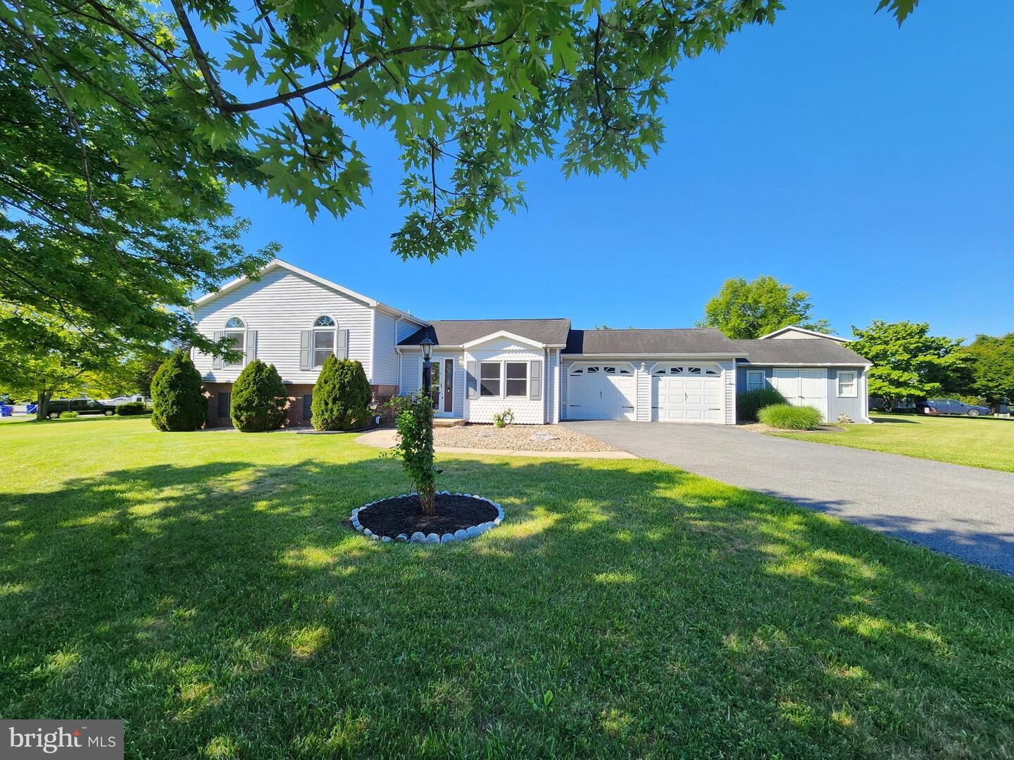 Property Photo:  43 Wheatfield Drive  PA 17015 