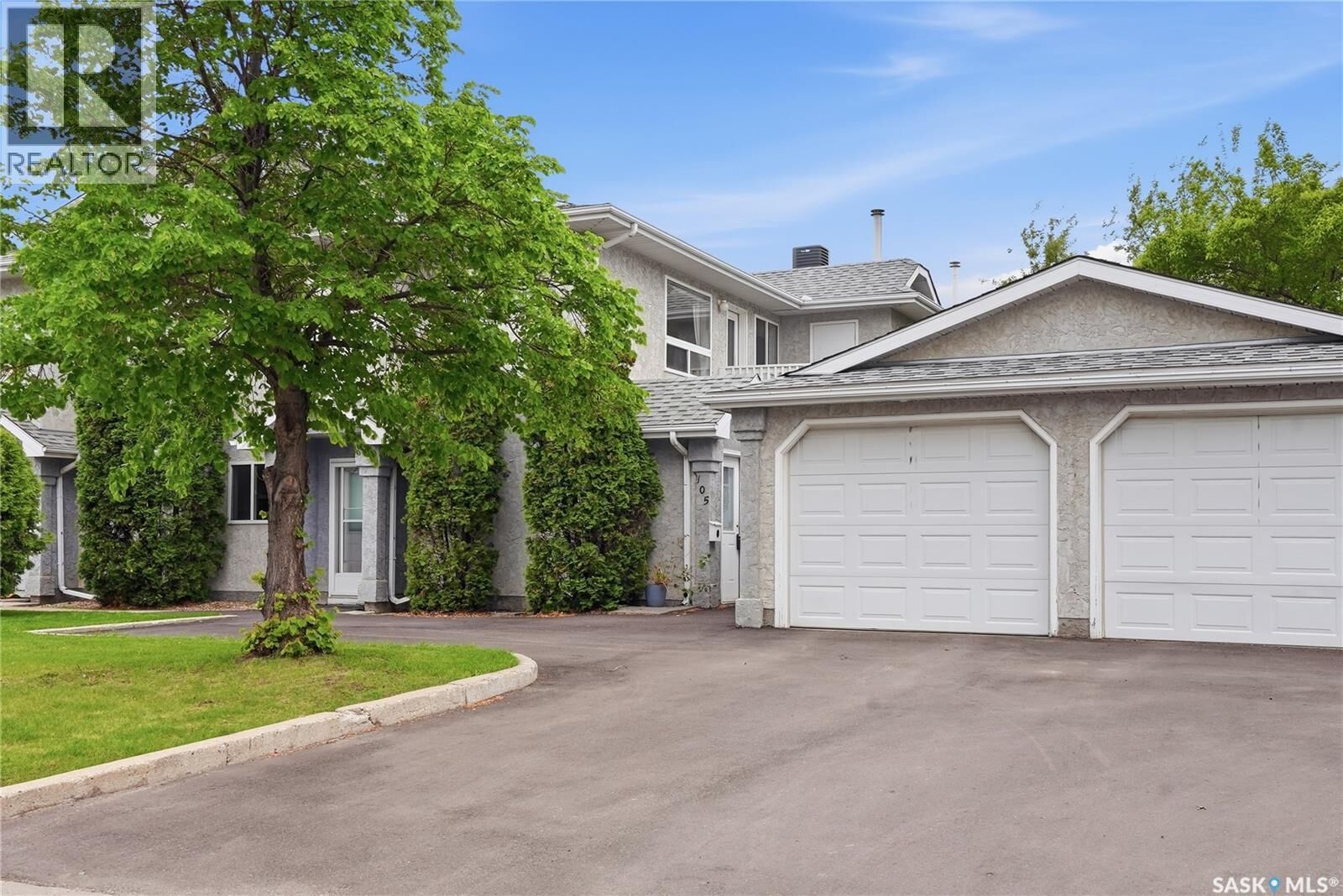 Property Photo:  105 615 Perehudoff Crescent  SK S7N 4K6 