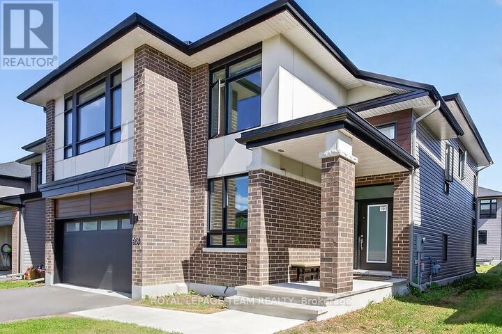 Property Photo:  950 Islington Way  ON K1A 0T7 
