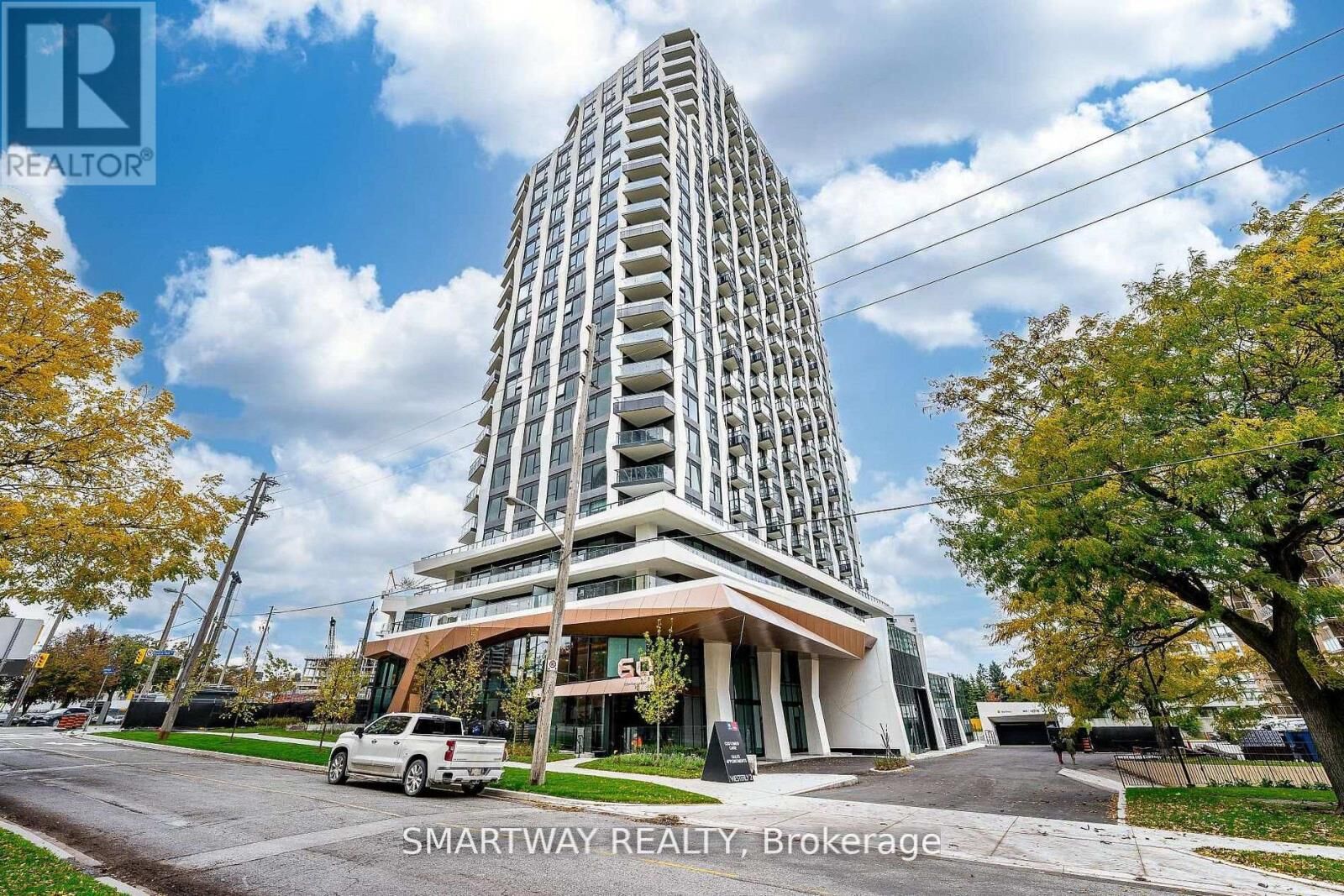 Property Photo:  60 Central Park Roadway 2206  ON M9A 0E6 