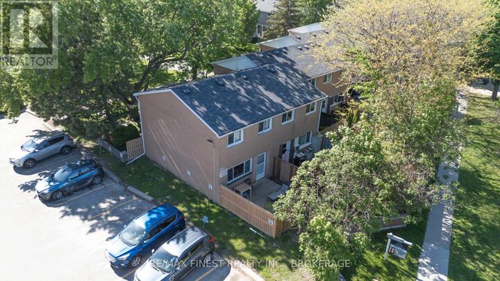 258 Queen Mary Road 50 — photo 1