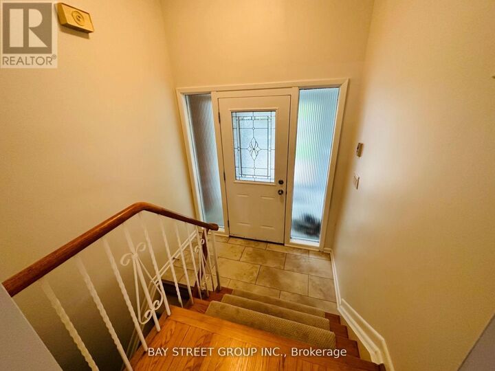 Property Photo:  17 Kilkenny Drive Main  ON M1W 1J5 