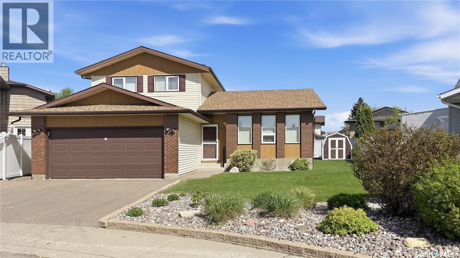 Property Photo:  315 Smith Place  SK S7M 5E7 