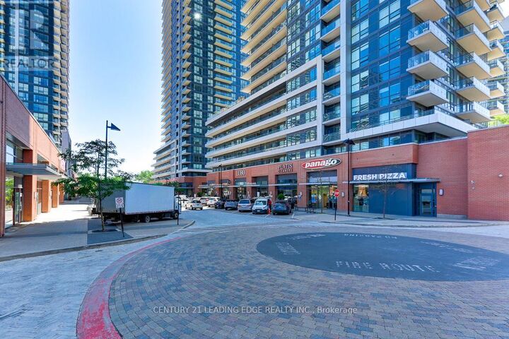 Property Photo:  2200 Lake Shore Boulevard West Ph08  ON M8V 1A4 