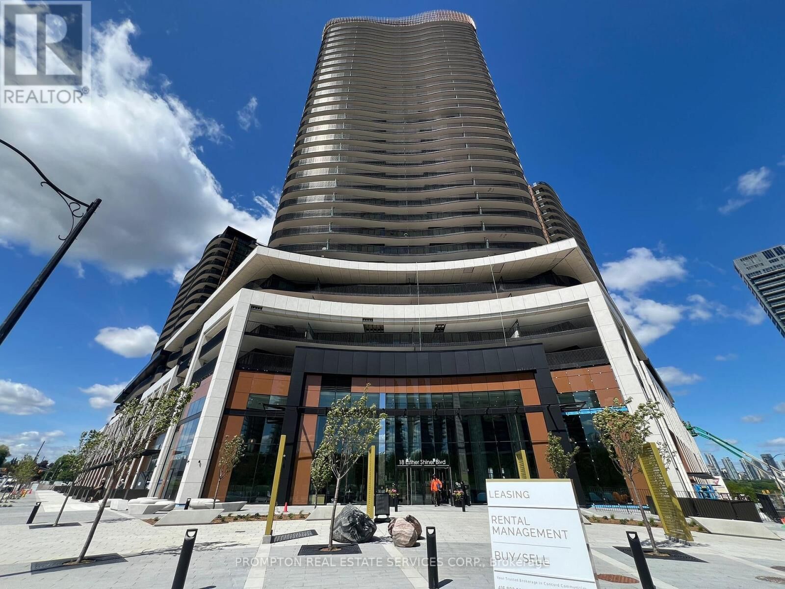 Property Photo:  18 Esther Shiner Boulevard 1609  ON M2K 0J7 