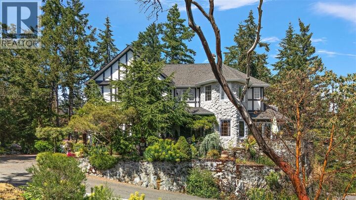Property Photo:  405 Coralee Place  BC V9B 6C4 