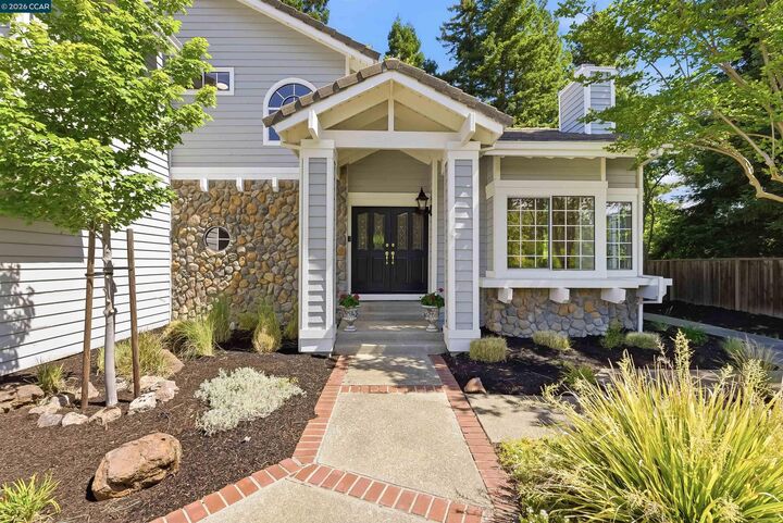 Property Photo:  130 Summerfield St  CA 94506 