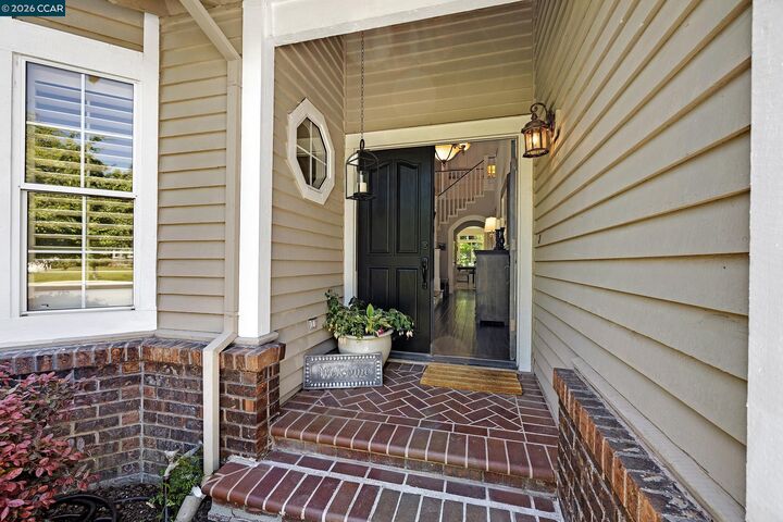 Property Photo: 170 Westwich CA 94506