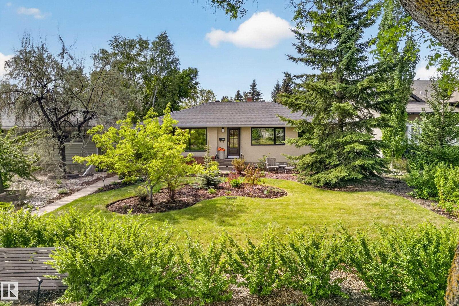 Property Photo:  13619 109 Avenue NW  AB T5M 2G8 