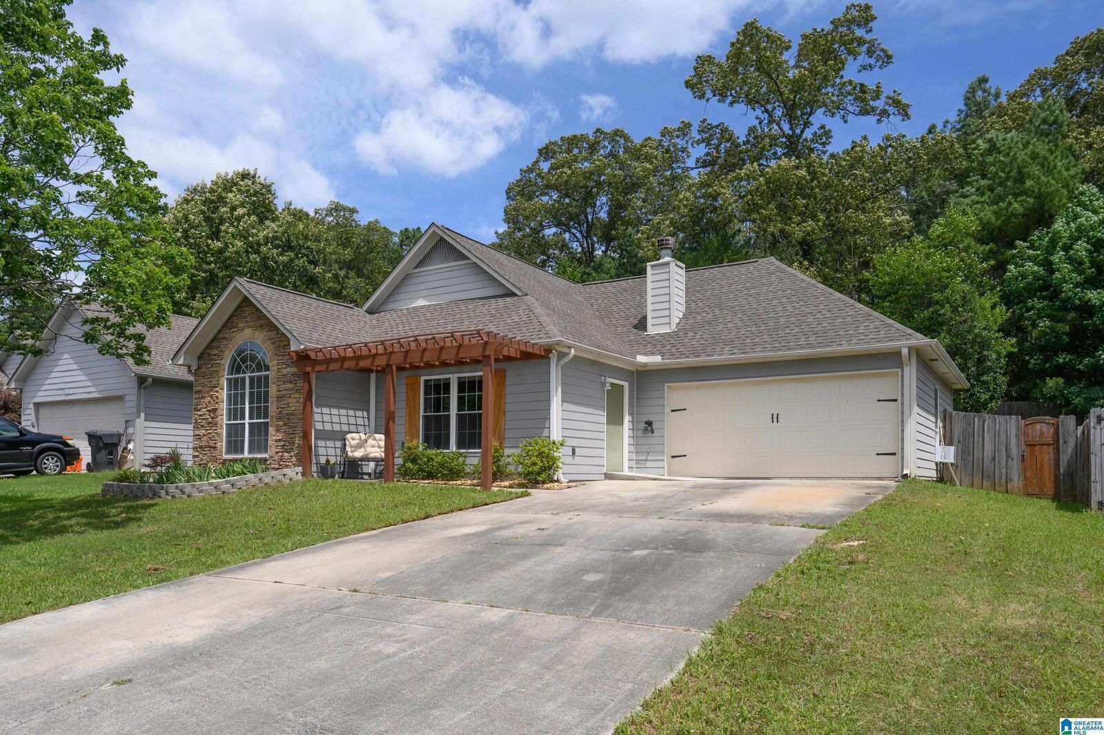 Property Photo: 441 Summerchase Drive AL 35040