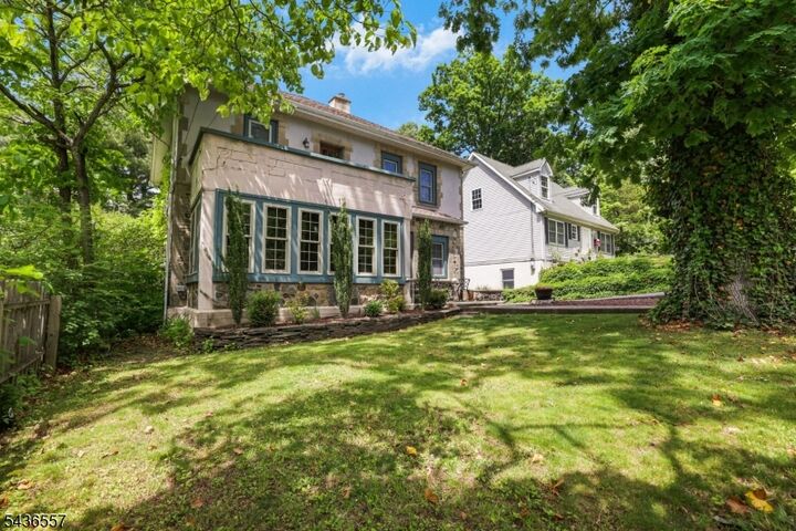 Property Photo: 26 Maple Rd NJ 07456