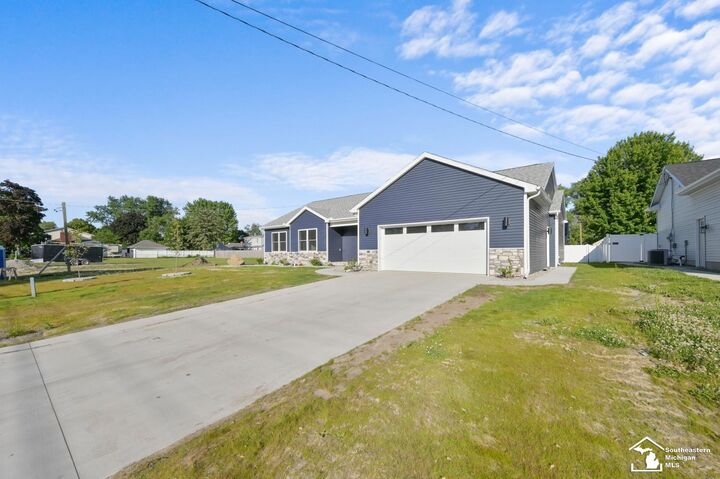 Property Photo:  15458 Eastwood Street  MI 48161 
