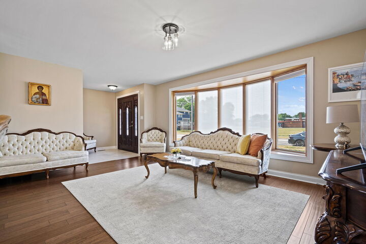 Property Photo:  8821 Congress Park Avenue  IL 60513 