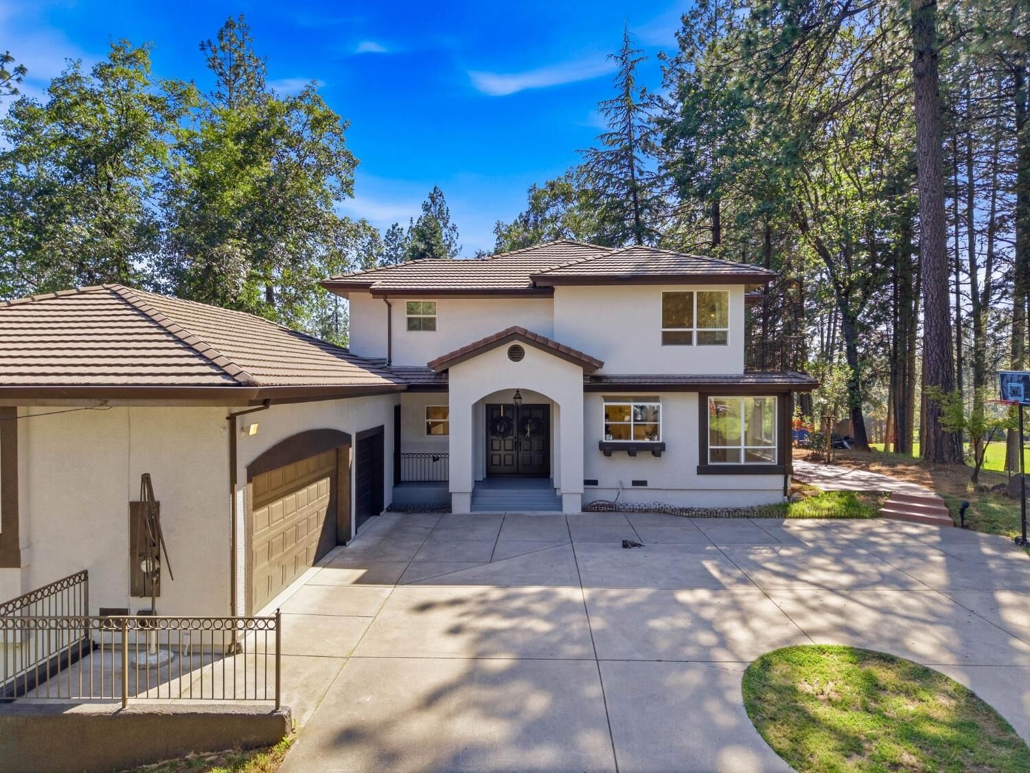 Property Photo: 15954 Gary Way CA 95949
