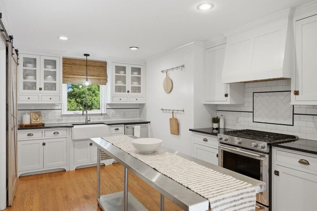 Property Photo:  2502 Elm Lane NE  TN 37312 
