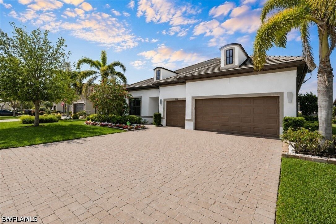 Property Photo:  7478 Winding Cypress Drive  FL 34114 
