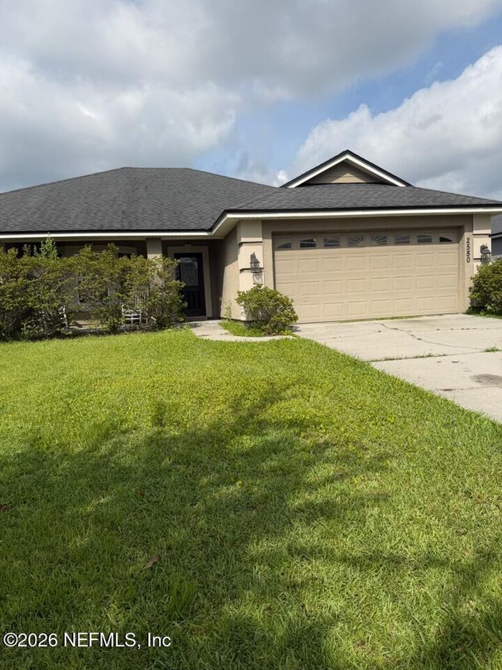 Property Photo:  2550 Royal Pointe Drive  FL 32043 
