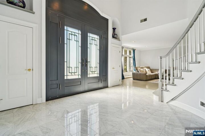 Property Photo:  32 Laurie Drive  NJ 07632 