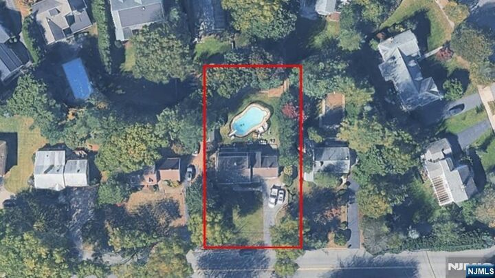 Property Photo:  496 Lincoln Avenue  NJ 07450 