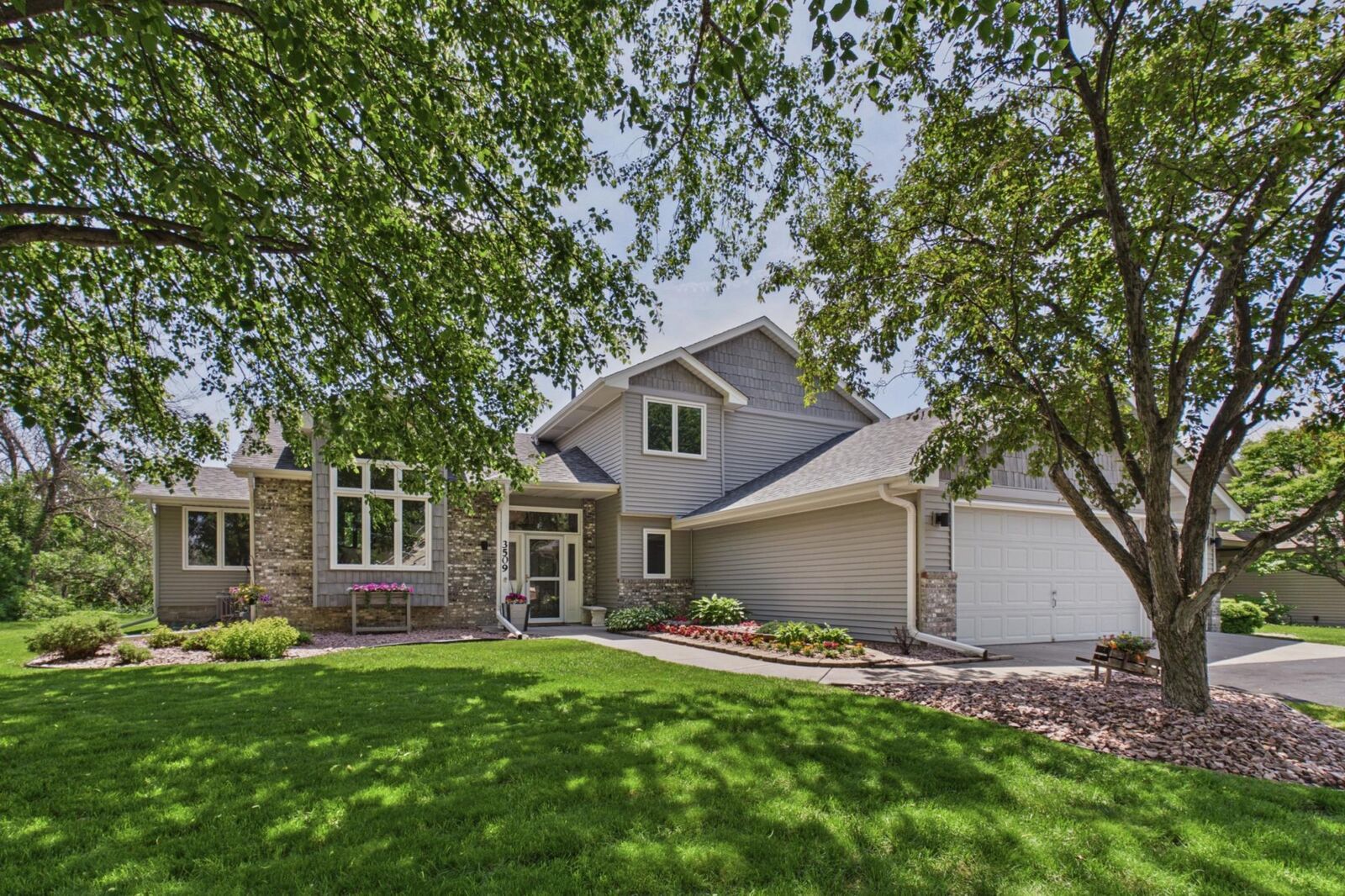 Property Photo:  3509 92nd Avenue N  MN 55443 