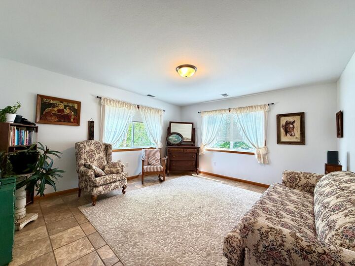 Property Photo:  2518 Minnesota Avenue NW  MN 56601 