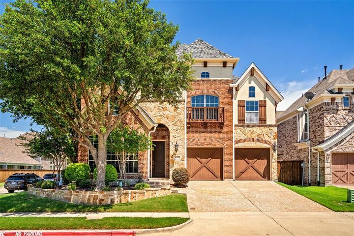 Property Photo:  8255 Lindsay Gardens  TX 75056 