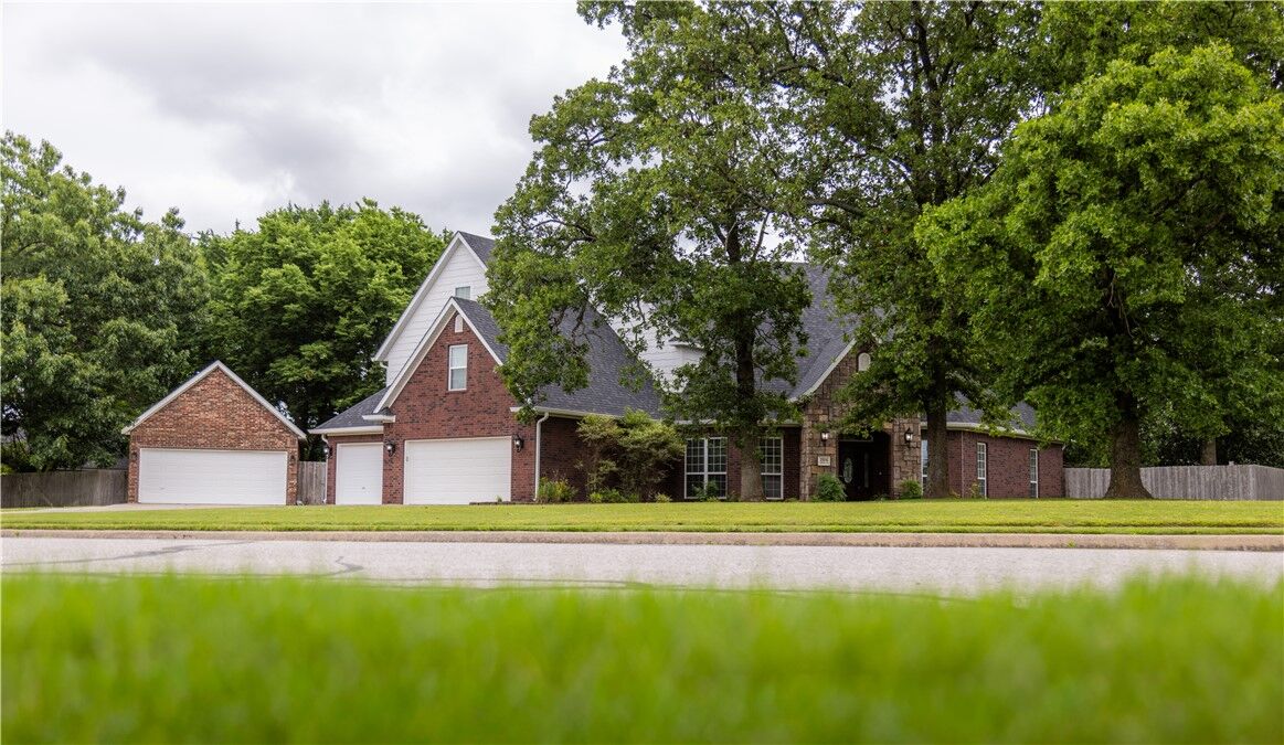 Property Photo:  2104 Caribou Lane  AR 72762 