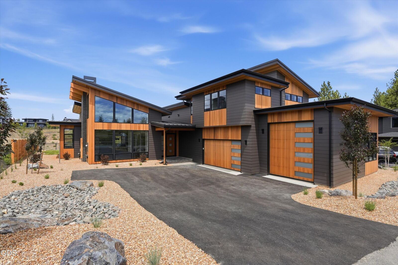 Property Photo:  3114 NW Crossing Drive  OR 97703 