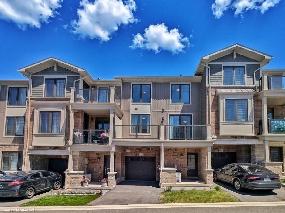 Property Photo: 10 Birmingham Drive 129 ON N1R 0C6