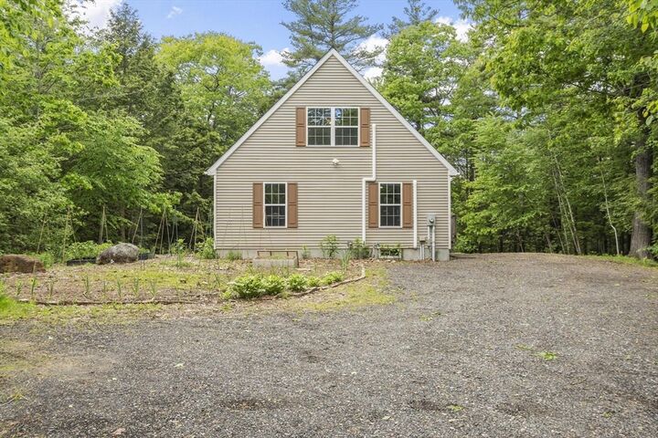 Property Photo:  22 Sunset Road  MA 01473 