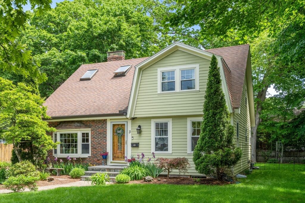Property Photo:  3 Berkeley Rd  MA 02482 