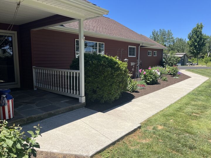 Property Photo: 125 Chester Rd MA 01008