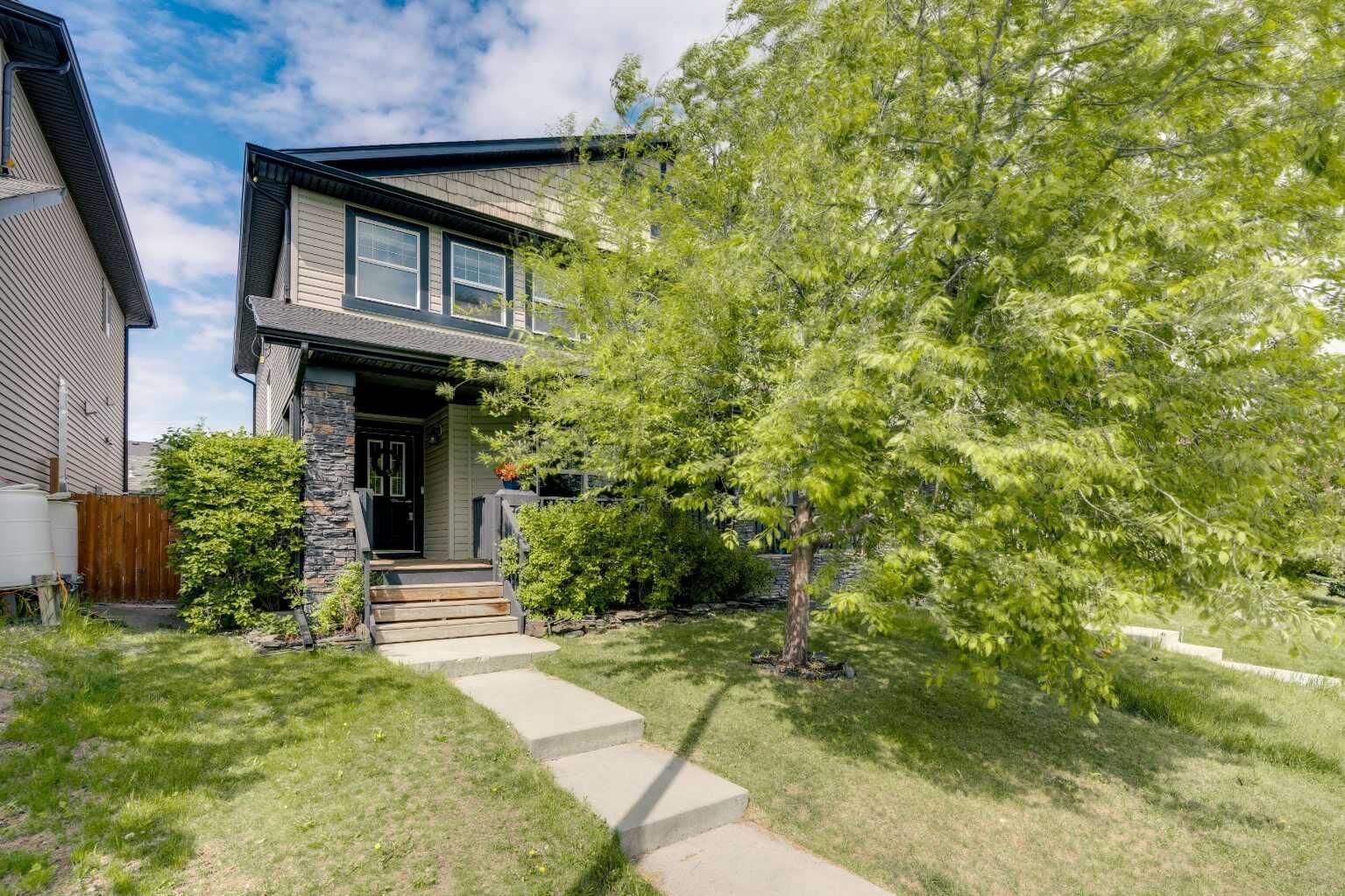 Property Photo:  91 Panora Square NW  AB T3K 0R3 