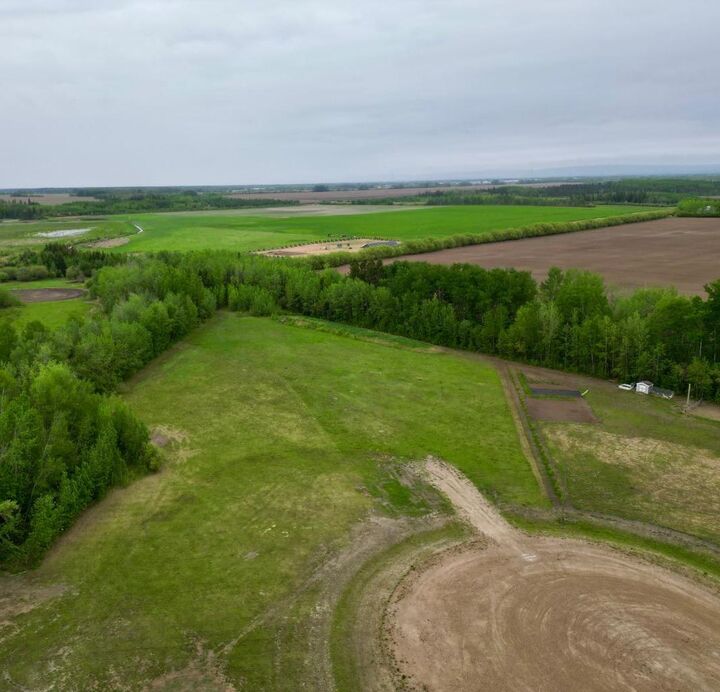 Property Photo: 119 Trickle Creek Road AB T0H 2H0