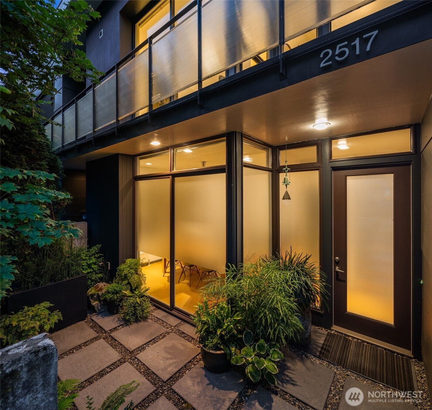 Property Photo:  2517  13th Avenue S  WA 98144 