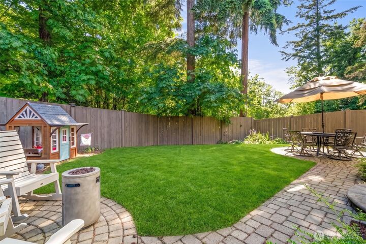 Property Photo: 9633 S 209th Street WA 98031