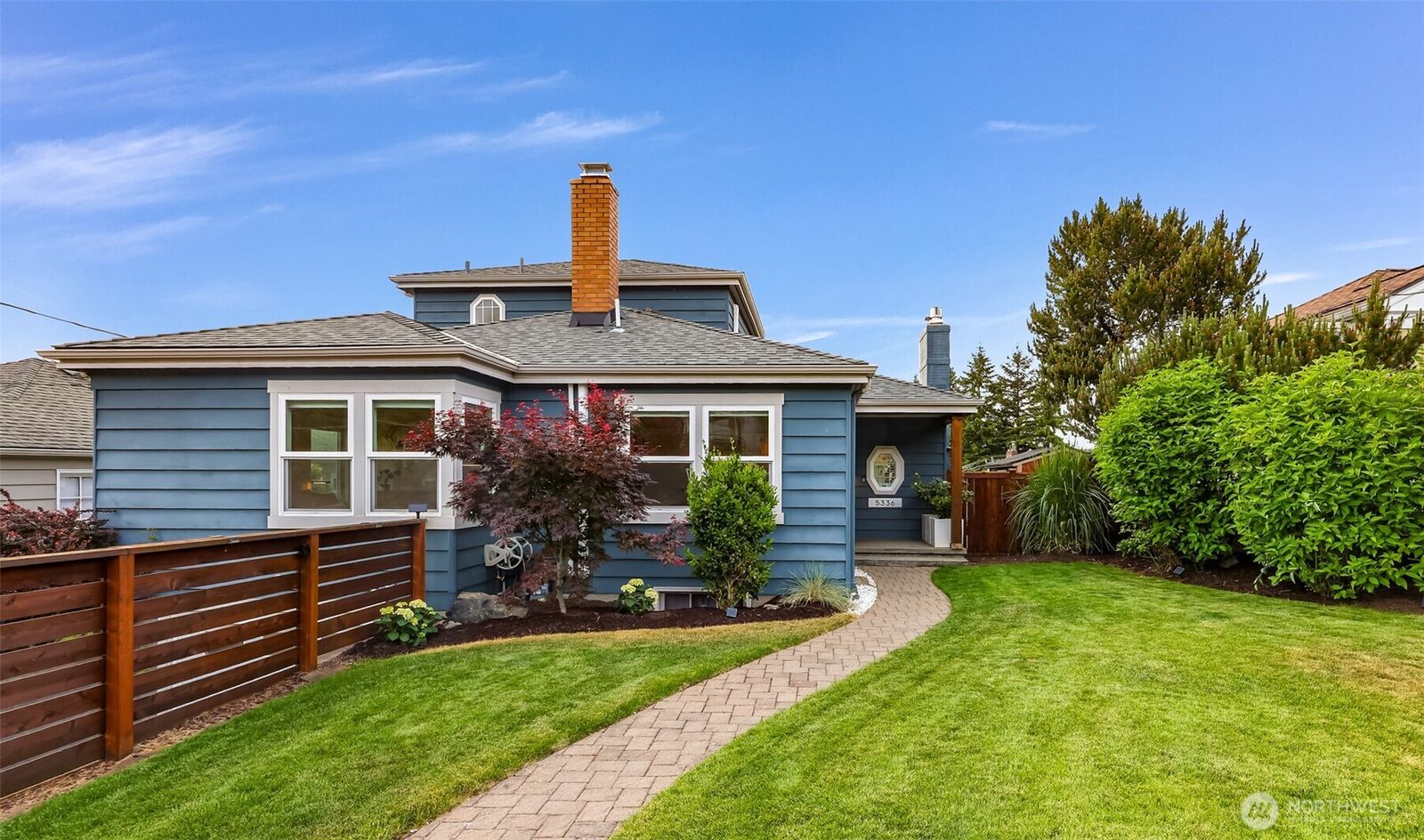 Property Photo: 5336 SW Admiral Way WA 98116