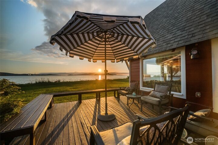 Property Photo: 12312 Seabird Lane WA 98273