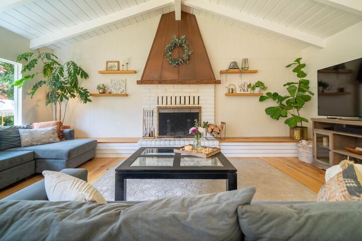 Property Photo: 423 Nelson Rd. CA 95066