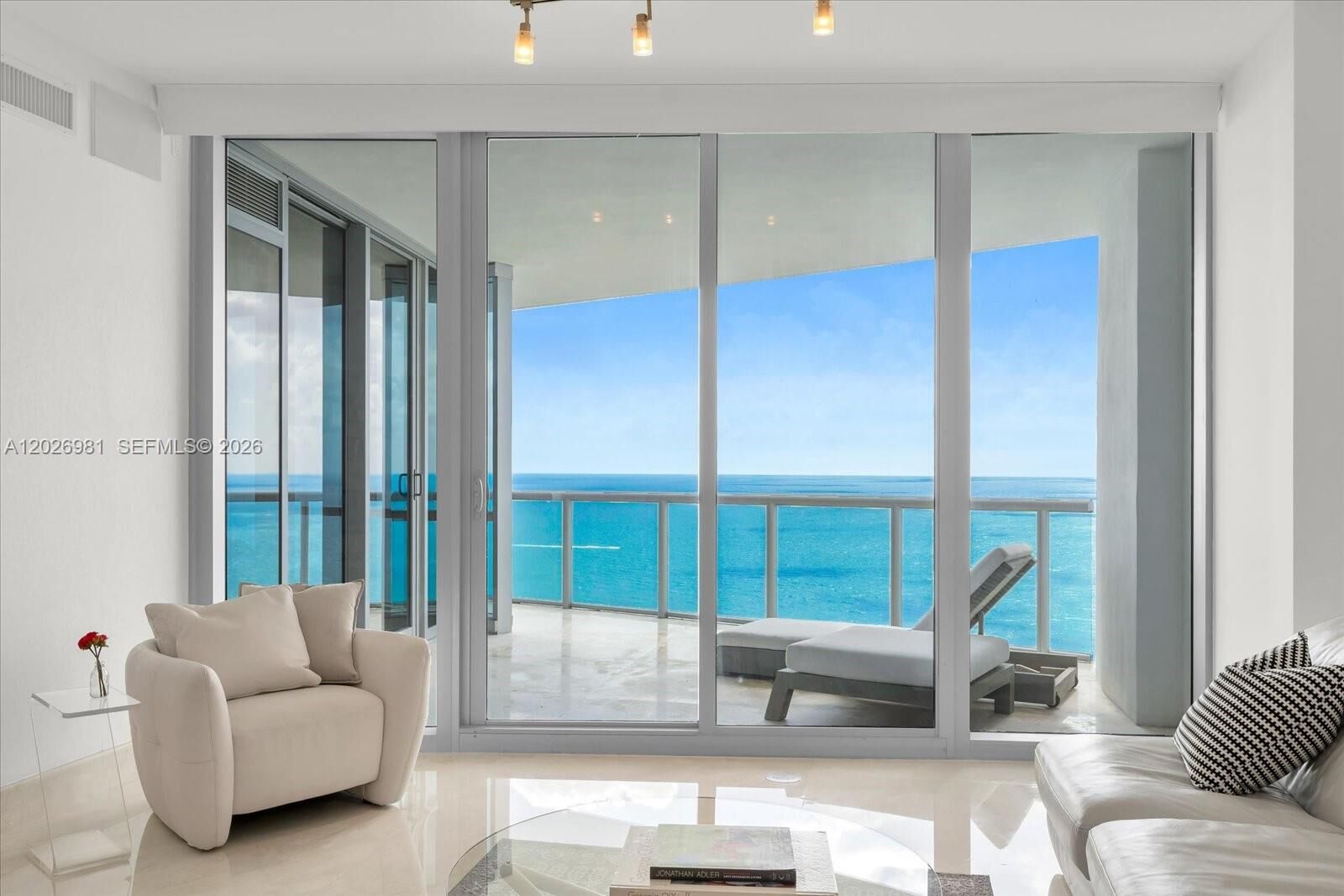 Property Photo: 17121 Collins Ave 3905 FL 33160