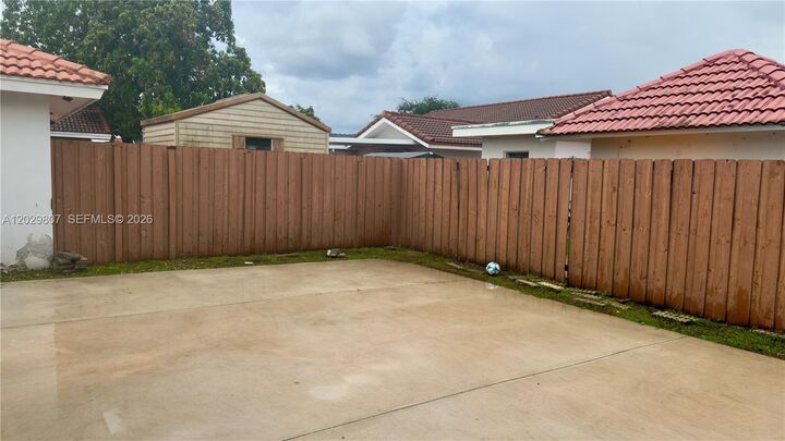 Property Photo: 5890 SW 147th Ct FL 33193