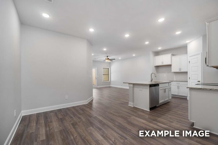 Property Photo:  408 Clyde Ln  AL 35640 
